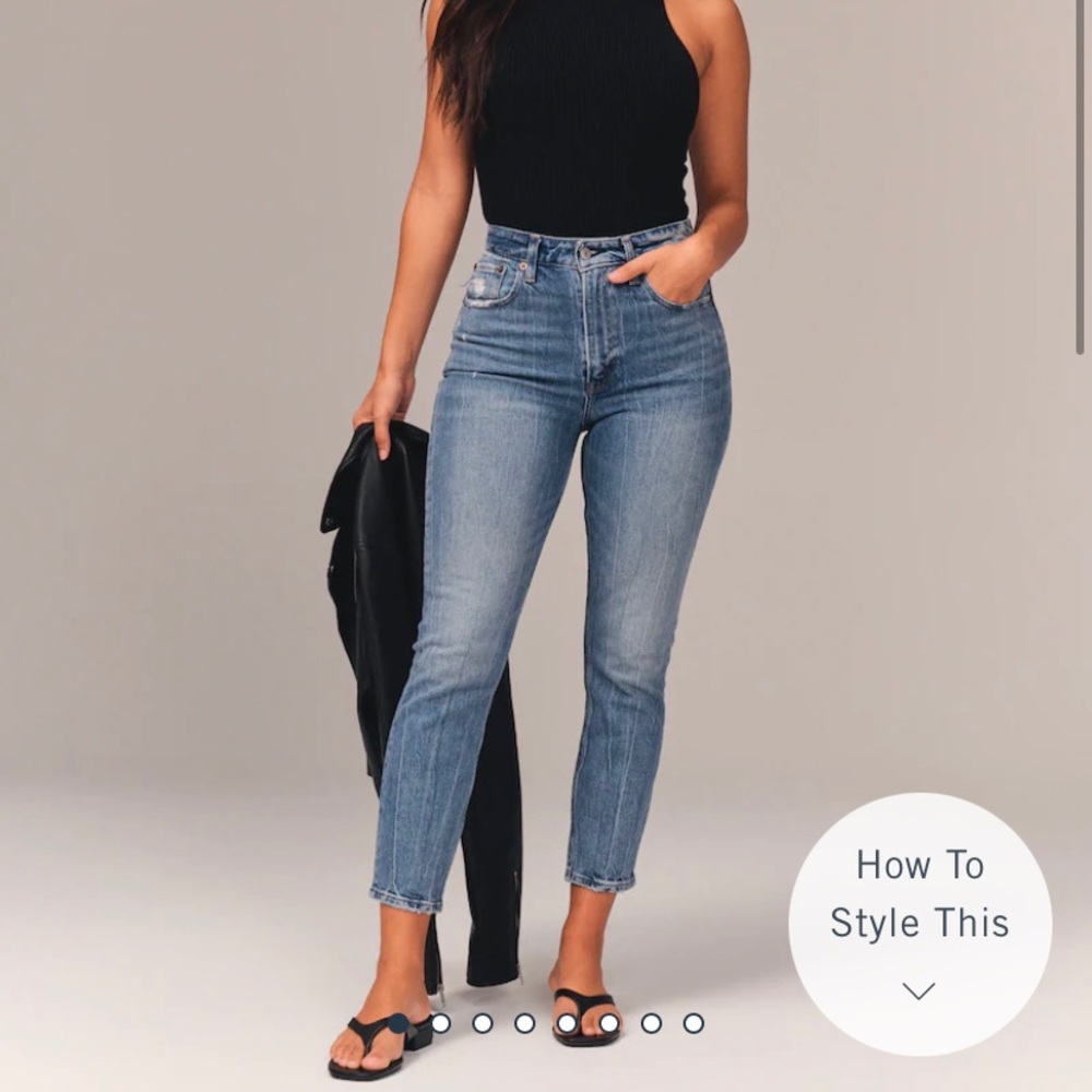 Abercrombie High Rose Mom Jean